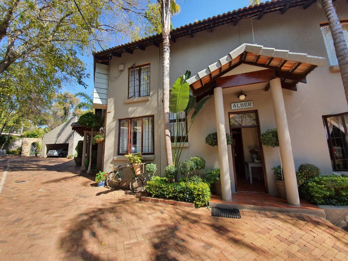 Waterhouse Guest Lodge - Indus Street Pretoria-Noord Dış mekan fotoğraf