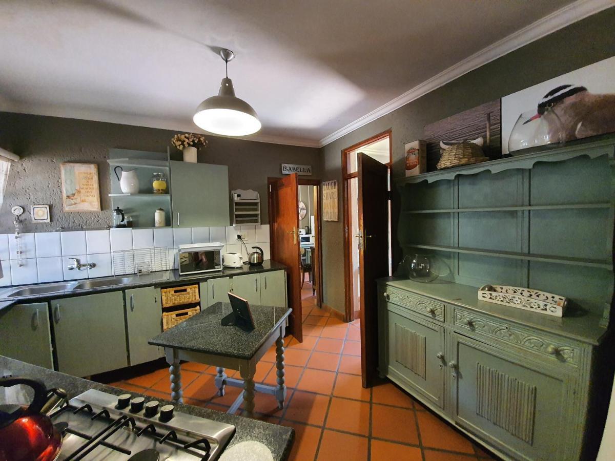 Waterhouse Guest Lodge - Indus Street Pretoria-Noord Dış mekan fotoğraf