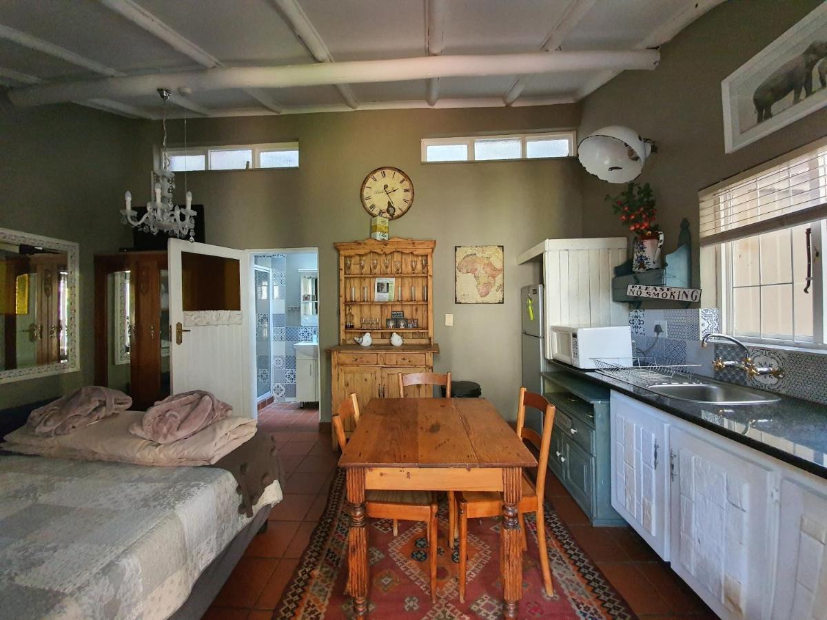 Waterhouse Guest Lodge - Indus Street Pretoria-Noord Dış mekan fotoğraf