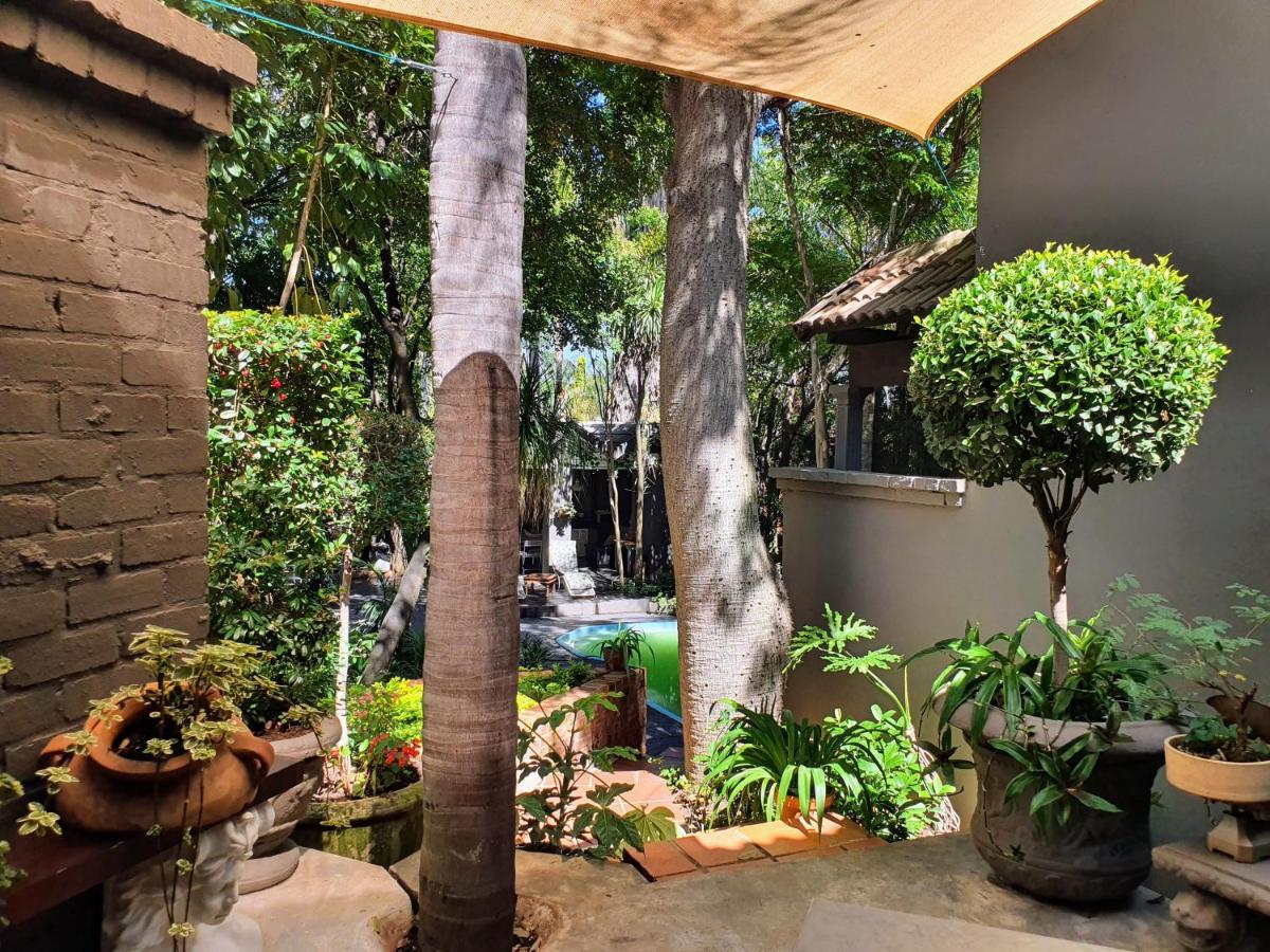 Waterhouse Guest Lodge - Indus Street Pretoria-Noord Dış mekan fotoğraf