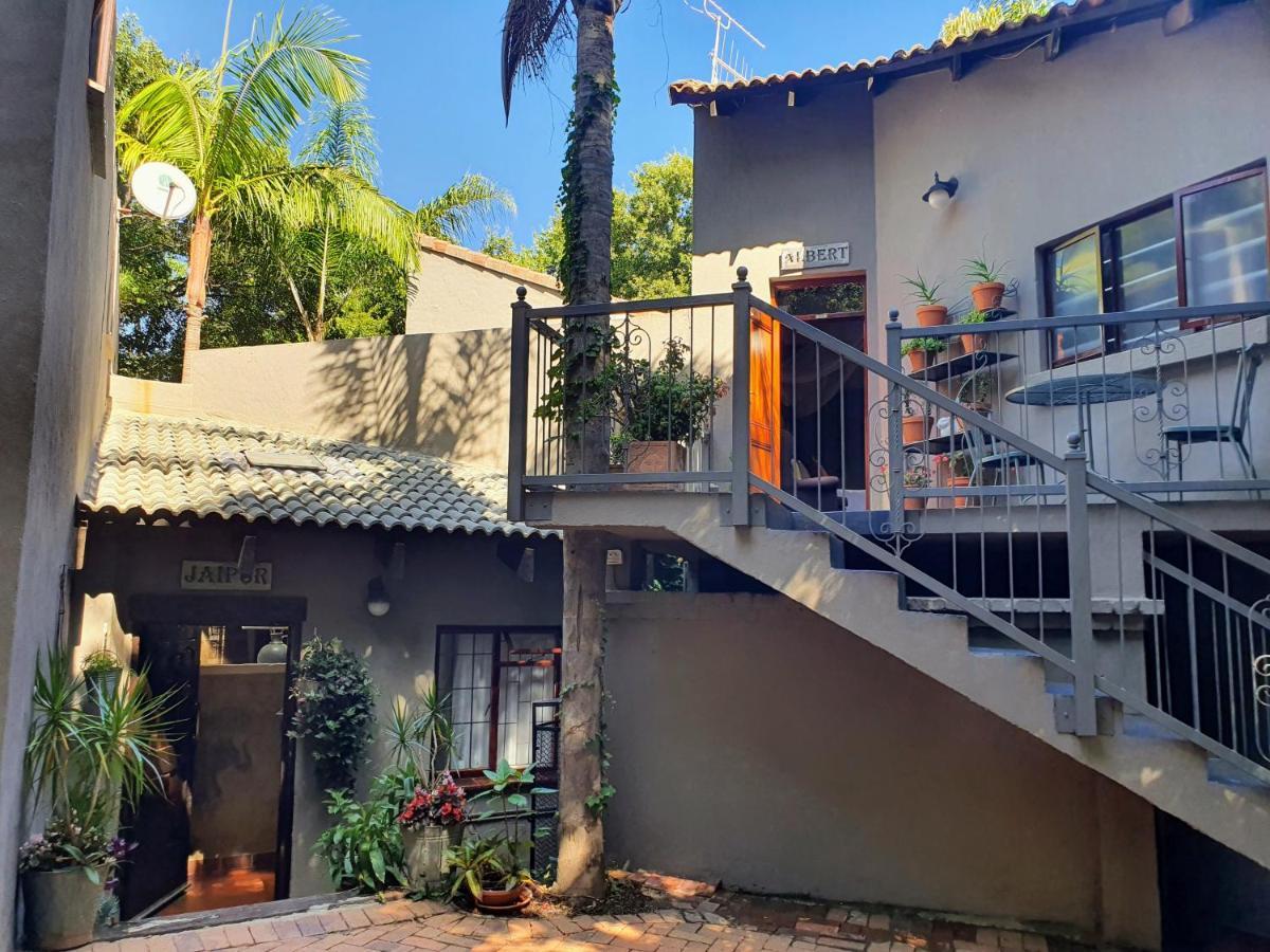 Waterhouse Guest Lodge - Indus Street Pretoria-Noord Dış mekan fotoğraf